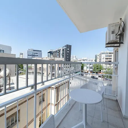 Convenient 2 Bedroom In 아파트